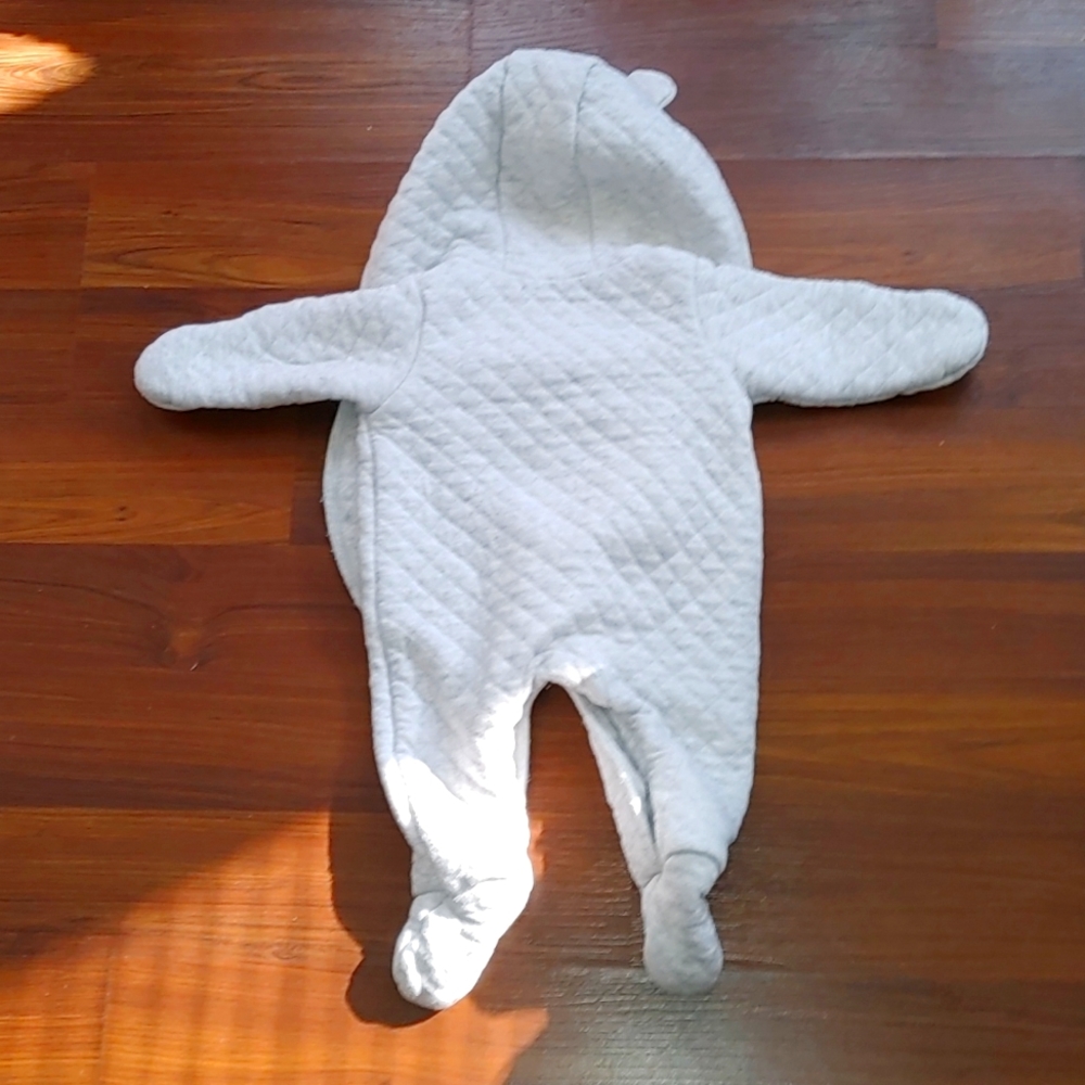 Carter's 3 month old bear button up fall/winter suit - Picture 4 of 5